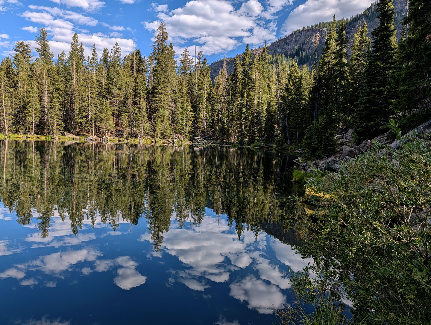 2-honeymoon-lake.jpg